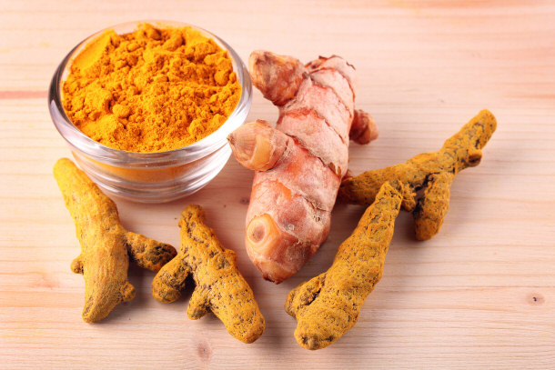 fresh tumeric dried tumeric powered tumeric