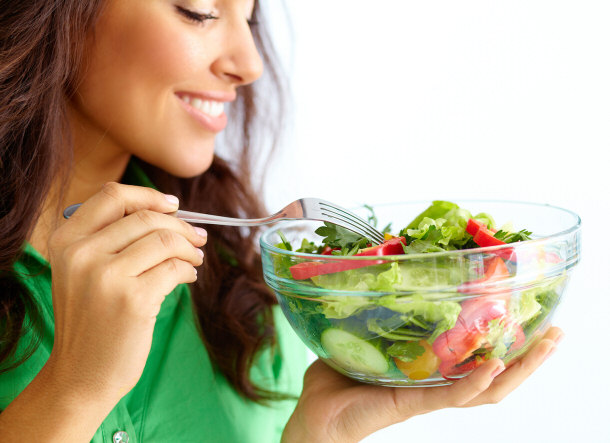 girl eating salad 