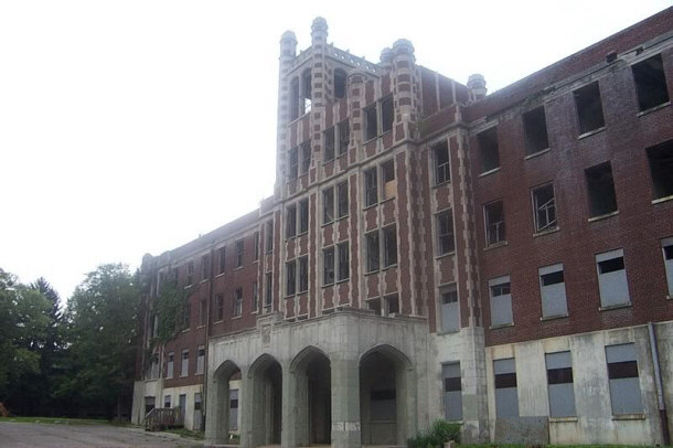 Waverly Hills Sanatorium - Tuberculosis Treatment Center