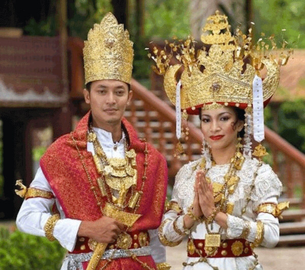 Bride and Groom in Traditional Tidong Dress