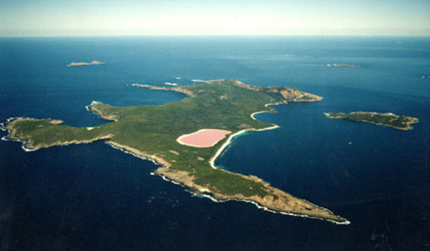 Middle Island and Lake Hillier