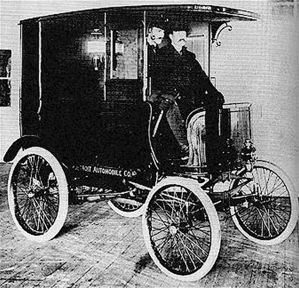 First Product of the Detroit Automobile Company in 1900