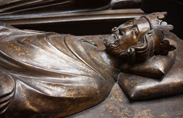 tomb of king henry iii