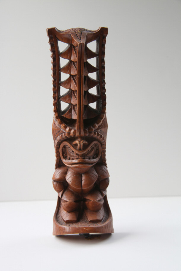 Hawaiian god of fertility and music, Lono