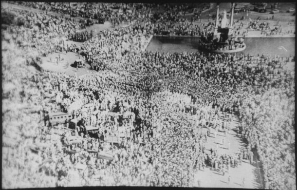 Funeral Procession for Gandhi Passing India Gate, Delhi