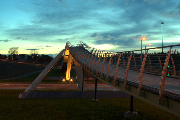 Norway bridge created from Leonardo Da Vinci's notes