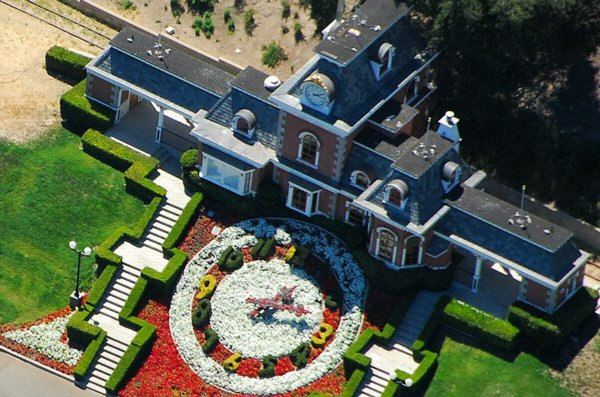 Neverland ranch Train Station