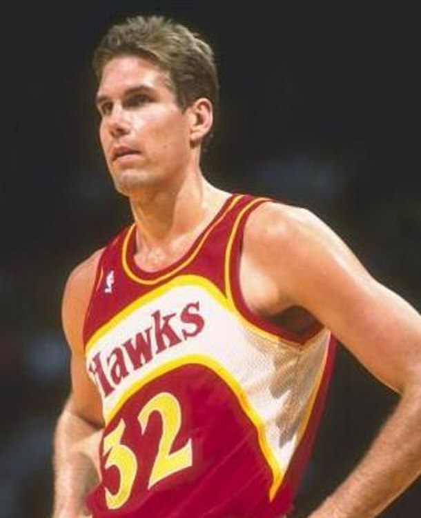 Jon Koncak Playing for The Atlanta Hawks