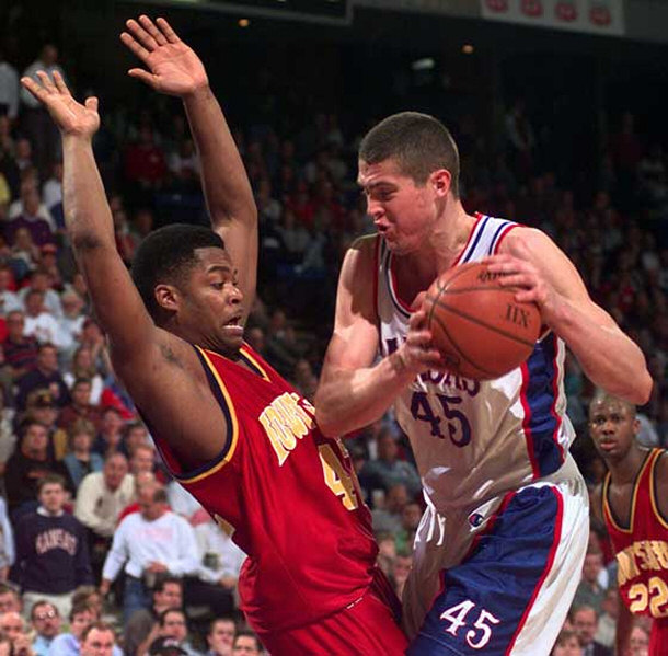 LaFrentz Pictured to the Right While Playing For Kansas