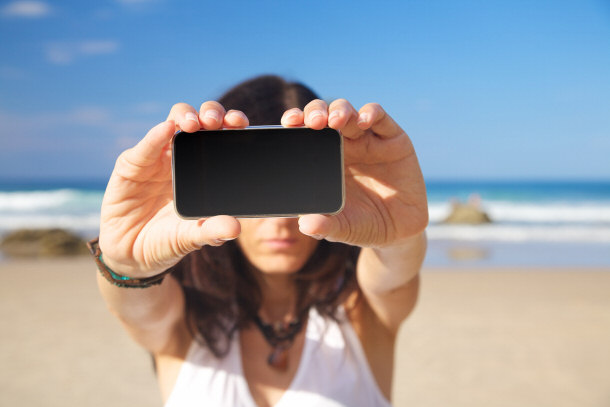 smart phone at the beach