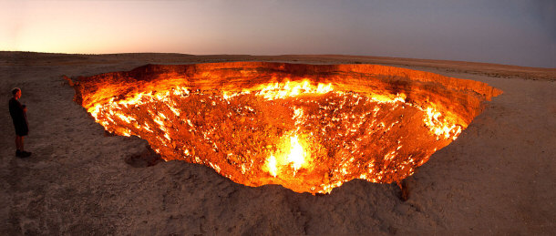 a look at the crater of the door to hell