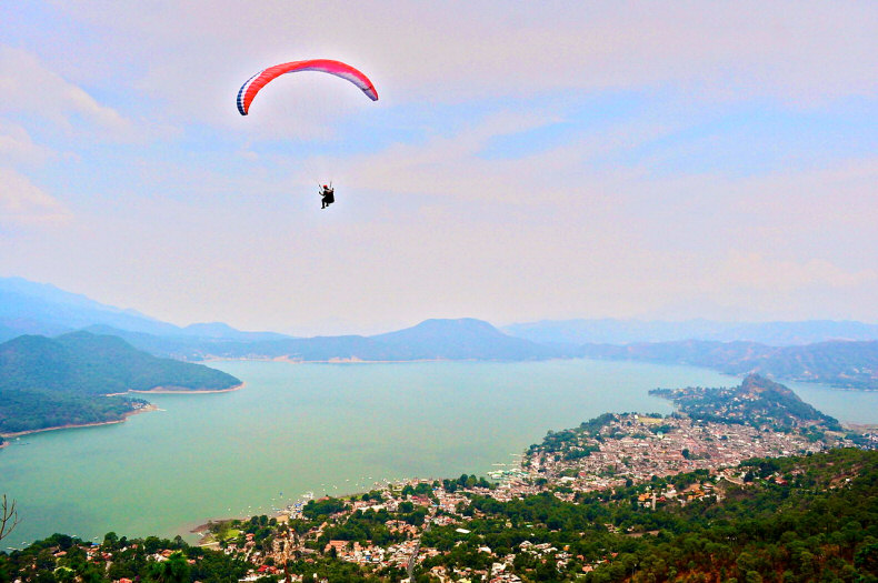 Paraglider, Lake Avandaro, and Valle de Bravo