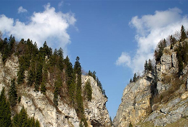 Col des Roches Canyon