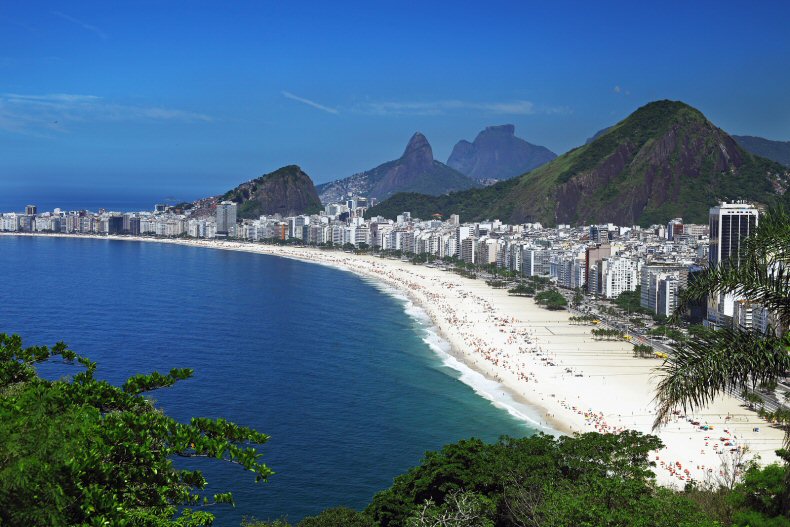 Rio de Janeiro is the cultural capital of Brazil that is famous for its magnificent laid back beaches, stunning natural beauty,  lush rainforests, stretched green mountains, breathtaking landscapes, festivals, street dances and food.