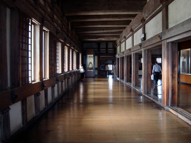 Known as the oldest castle in the country, the Hemeji fortress has managed to remain standing even after the bombings of the Second World War and a string of earthquakes