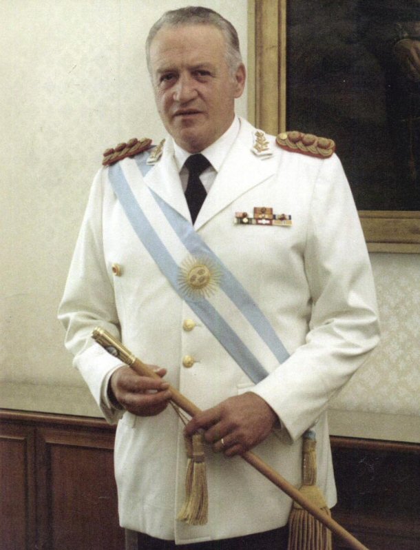 Leopoldo Galtieri gave his speech of defeat in 1982 in La Casa Rosada