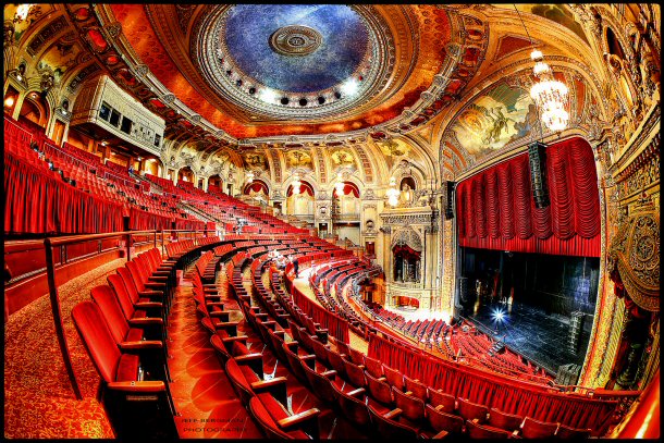 Chicago Theatre was originally created to be the flagship theatre for the Balaban and Katz group