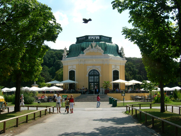 Kaiserliches Pavilion tại vườn thú Schönbrunn