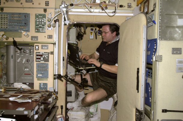 cosmonaut ISS
