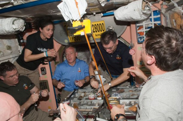 Eating on ISS