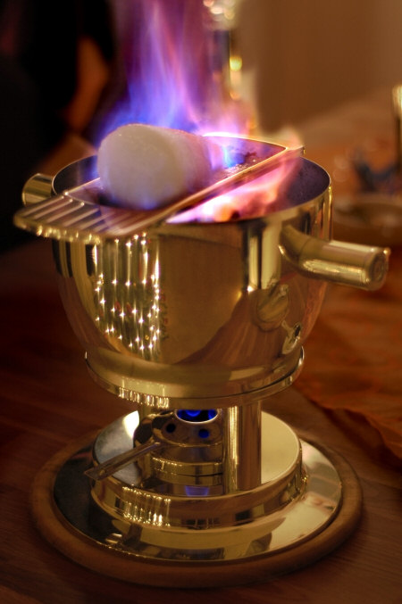 Feuerzangenbowle with Burning Zuckerhut