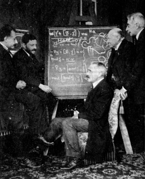 ictured from Left - Albert Einstein, Paul Ehrenfest, Paul Langevin, Heike Kamerlingh Onnes, and Pierre Weiss