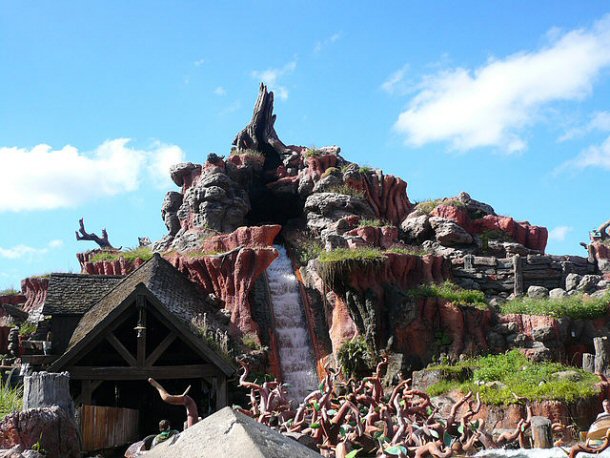 Splash Mountain is a favorite of many adventurers at Disney World and is described as a thrill ride for kids, tweens, teens as well as adults.