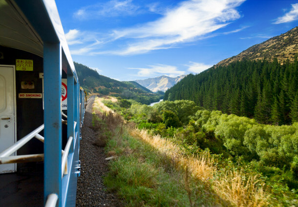 scenic train ride New Zealand