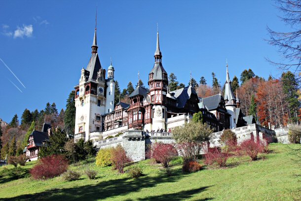 Peles Castle,  located in Sinaia, Romania, is a stunning example of Neo-Renaissance architecture. Erected between 1873 and 1914, this castle was built to be as the summer home of King Carol I.