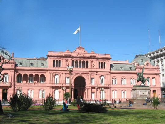 La Casa Rosada is located in Buenos Aries, Argentina