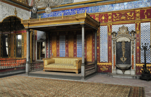 The Sultans audience chamber is in the third courtyard